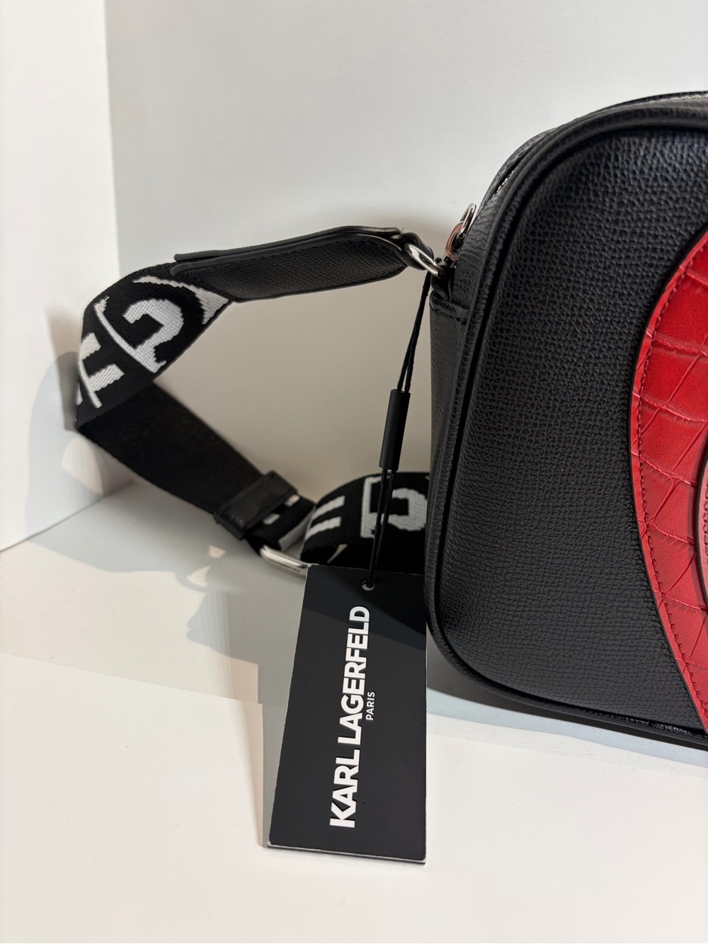 Karl Lagerfeld Black Crossbody with Red, Rose and Pink Heart Motif - Picture 4 of 16